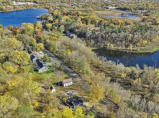 57X W Roselawn Ave, Saint Paul, MN 55113