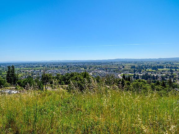 2nd image of 1111 Wikiup Drive