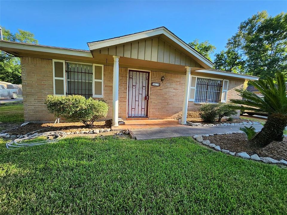 1st image of 2618 Schilder Dr