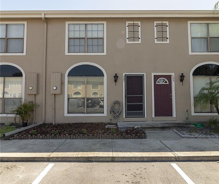 1st image of 607 Casa Park Ct N