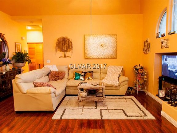 5th image of 8743 Villa Jeremiah Ln