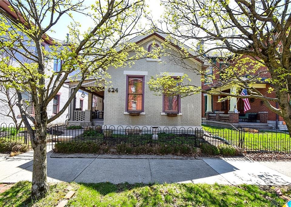 1st image of 624 McLain St