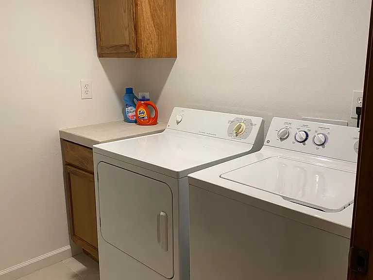 126 Jade Dr — Photo 9