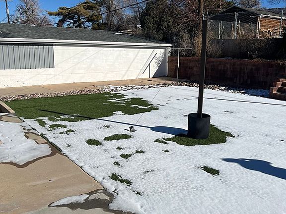 3rd image of 593 S Sunset Dr