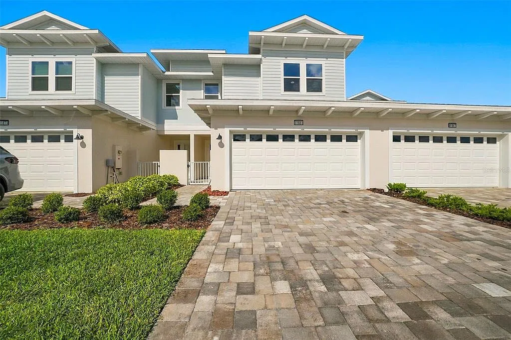 3 bed, 2.5 bath, 1749 sqft, $3,499 — Photo 3