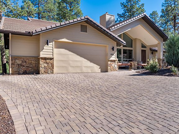 3rd image of 2125 Lone Oak Way