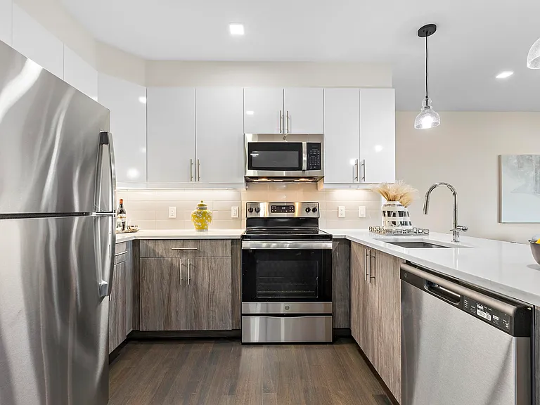 8133 Bergenline Ave #6E — Photo 1
