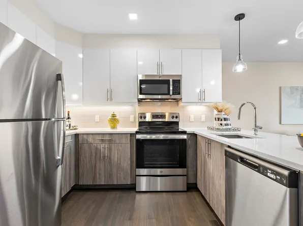 8133 Bergenline Avenue image 3 of 25