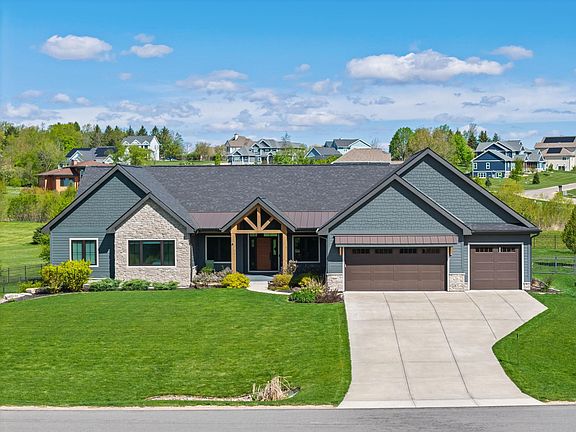3rd image of 7664 Badger Run Ct