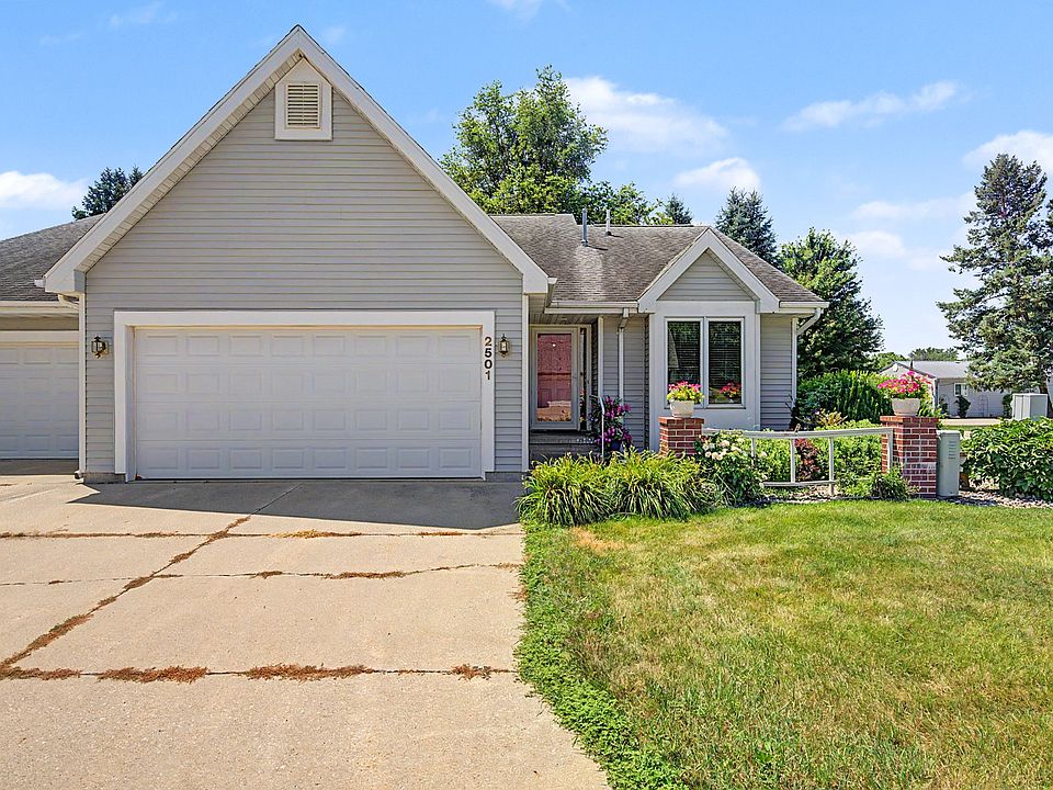 1st image of 2501 Parkview Pl