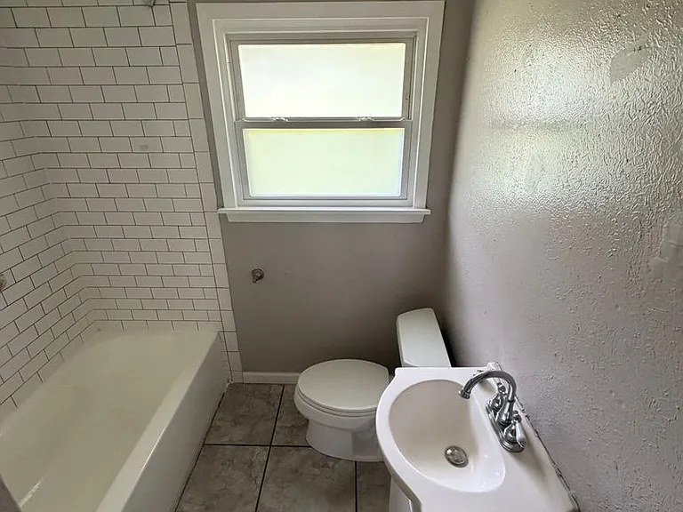 928 Poleman Rd — Photo 11