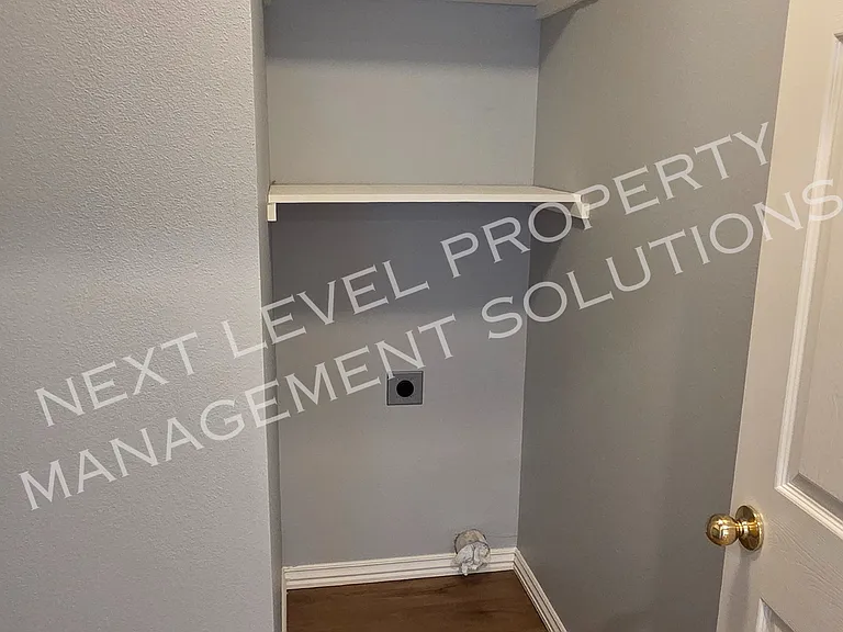 613 E Kimberly — Photo 24