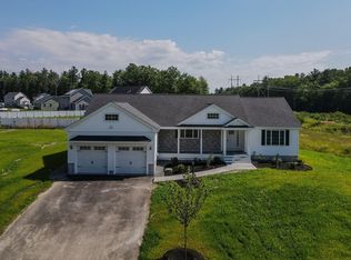 86 Berube Ln #34, Dracut, MA 01826