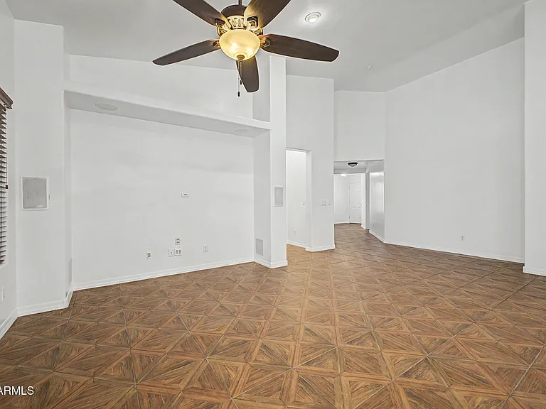25537 W Forest Grove Ave — Photo 9