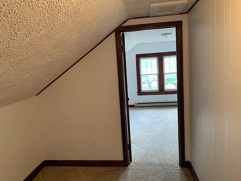 815 Patrick Henry Dr — Photo 13