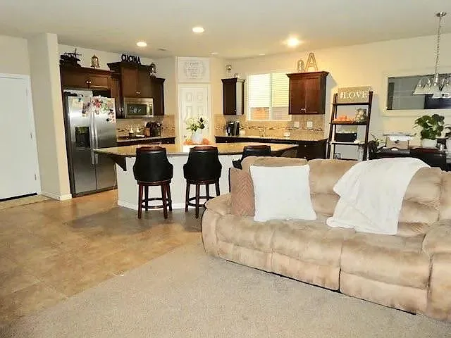 693 Kaweah Ave — Photo 11