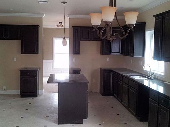 5th image of 17 Mayer Ln