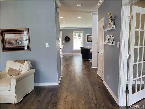 4th image of 15037 Saint Ives Dr