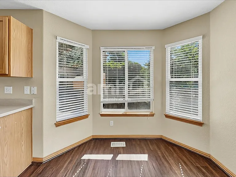 18504 E Bethany Pl — Photo 5