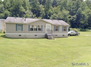 6120 Howard Gap Rd, Flat Rock, NC 28731