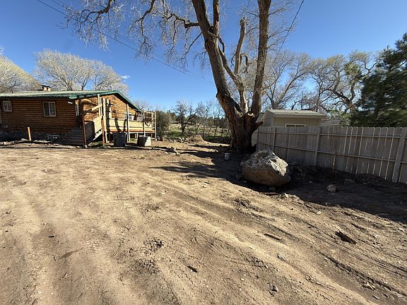 2nd image of 425 S Cottonwood Dr