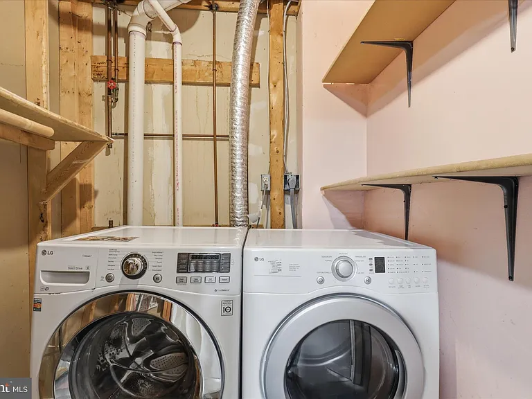 111 Connery Ter SW — Photo 19