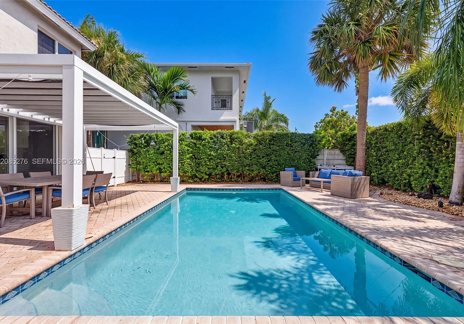 Lauderdale Beach Ext — Photo 2