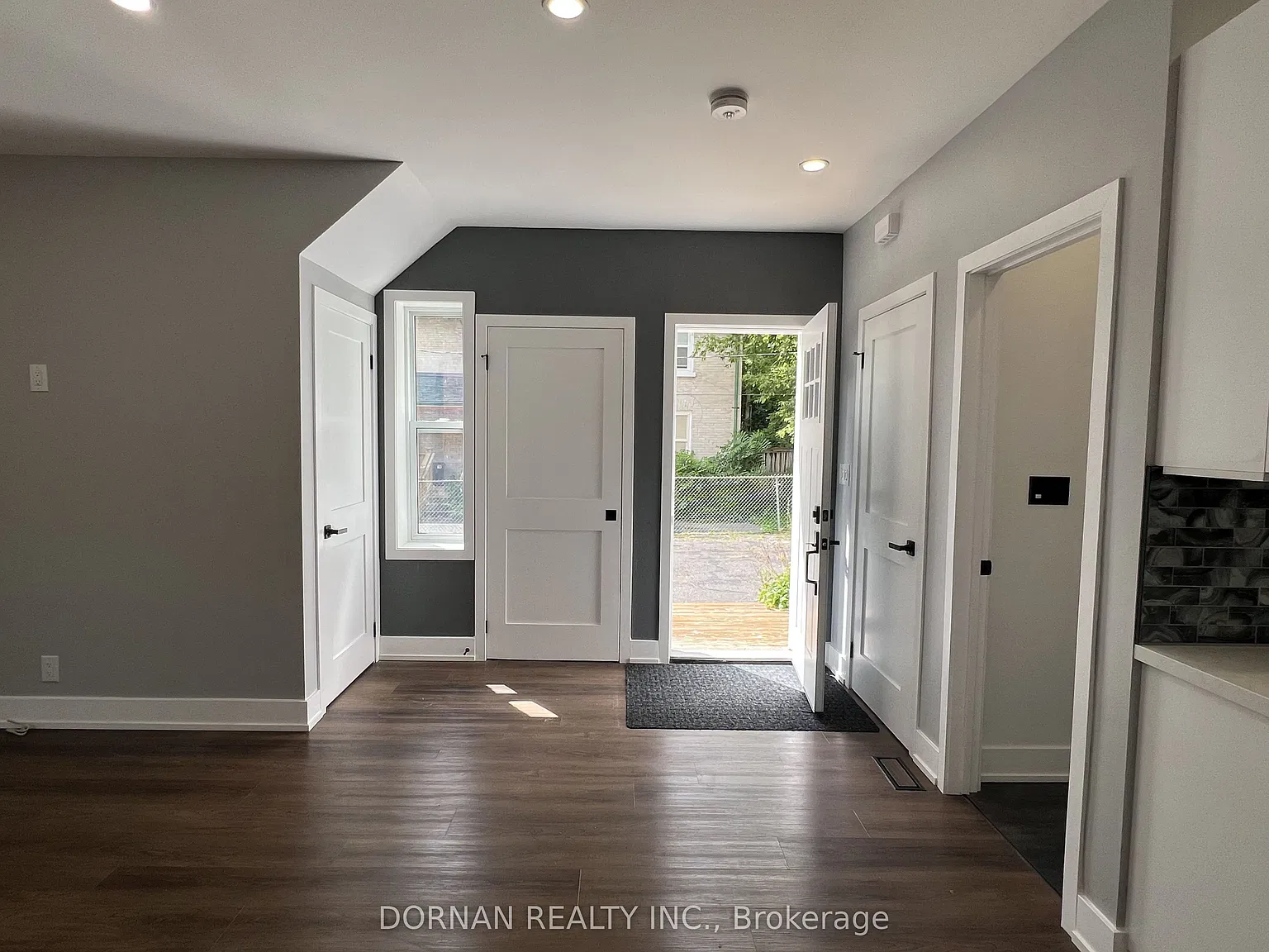 2 bed, $2,250 — Photo 2