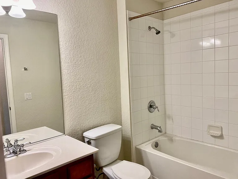 7718 Fairgrove Ave — Photo 20