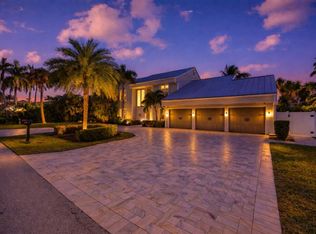 910 Jasmine Dr, Delray Beach, FL 33483