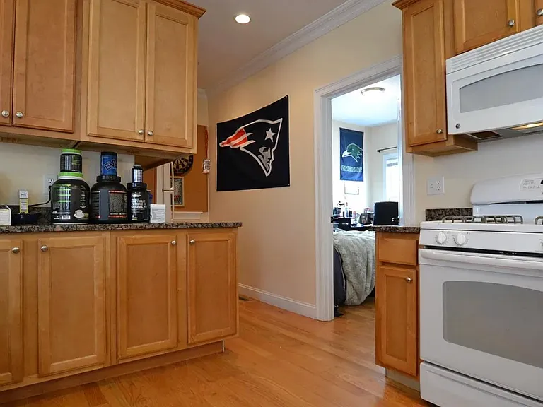 5 Benson St — Photo 2