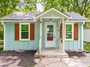 7803 Summit St, Kansas City, MO 64114