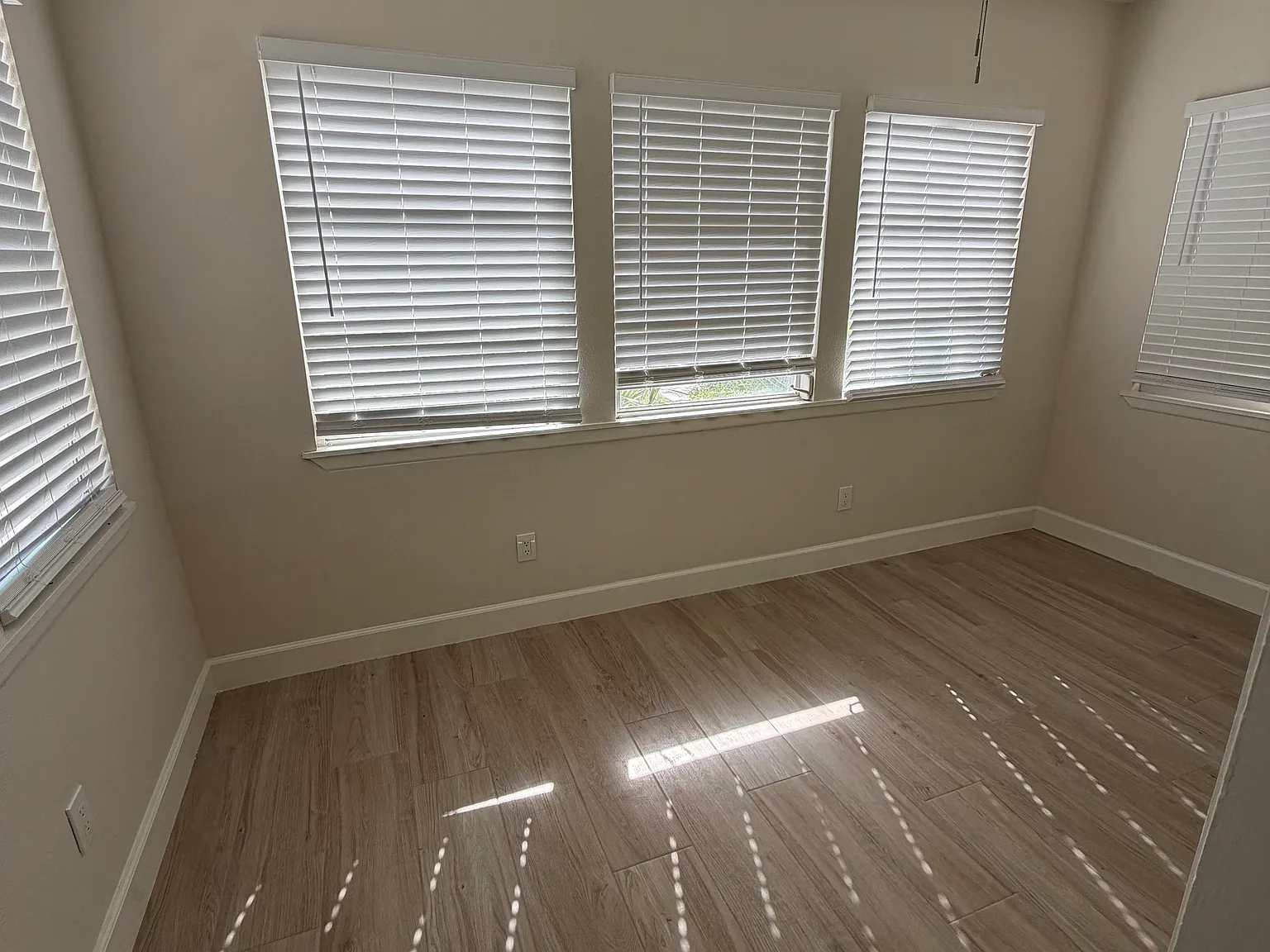 1 bed, 450 sqft, $950 — Photo 3