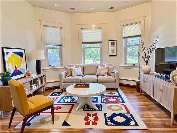 4th image of 70 Raymond Ave #1A