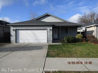 747 Kaitlin Ln, Medford, OR 97501