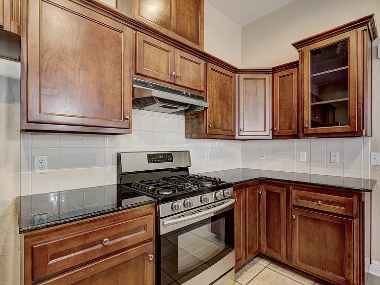 2104 Del Simmons Dr — Photo 25