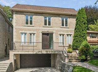 42 Rykert Cres, Toronto, ON M4G2S9
