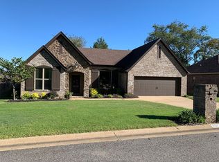 2612 Ridgewood Rd, Searcy, AR 72143