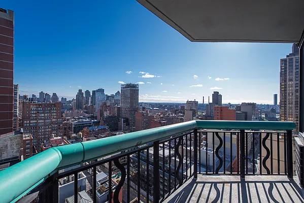 Rented by Brown Harris Stevens | media 13