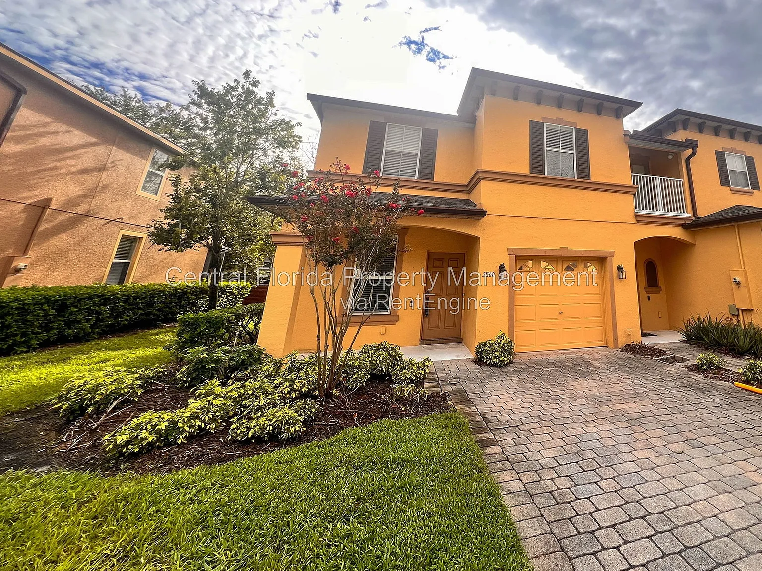 3 bed, 2.5 bath, 1406 sqft, $2,100 — Photo 2