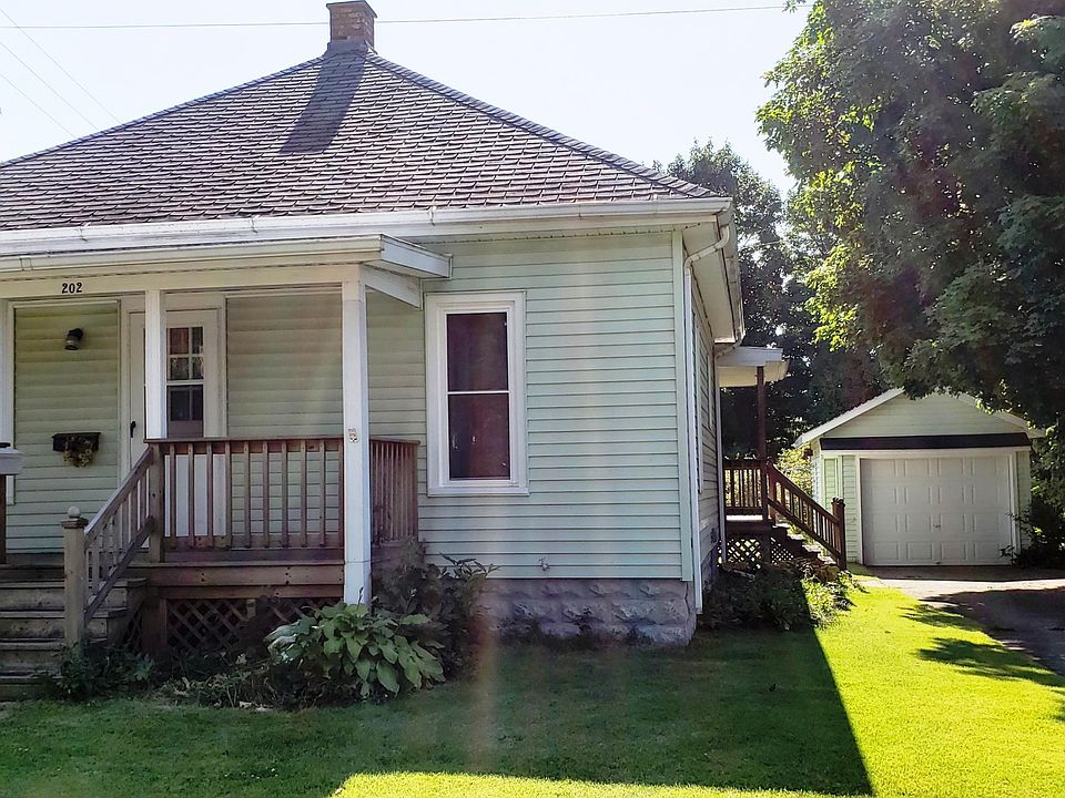 1st image of 202 N Jefferson St