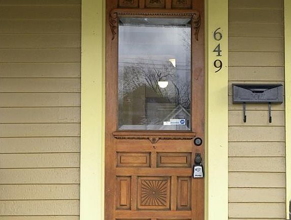 3rd image of 649 Jefferson Ave