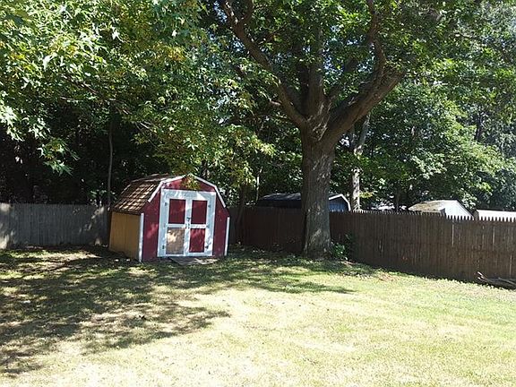 5th image of 6305 Tall Oaks Dr
