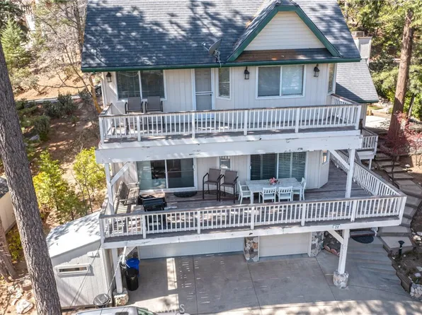 212 N Fairway Dr, Lake Arrowhead, CA 92352
