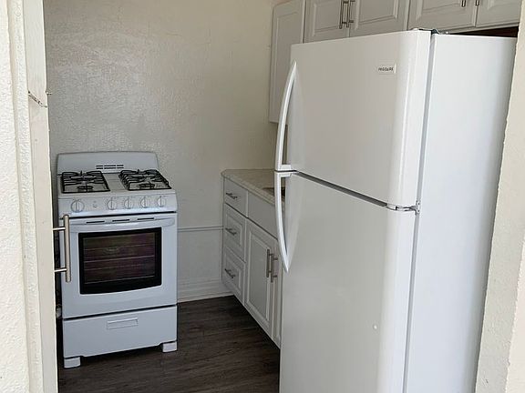 4th image of 4144 W Adams Blvd APT 17