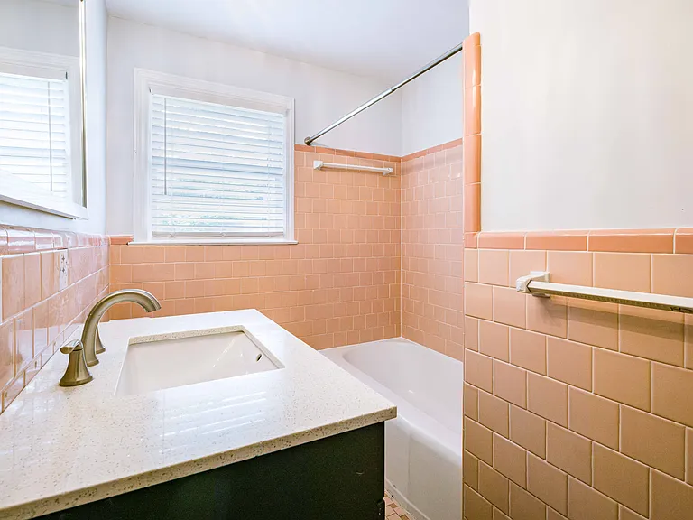 5604 Paulsen St — Photo 44