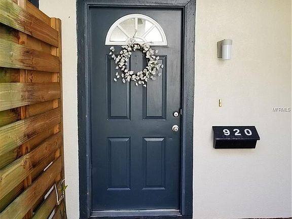 2nd image of 920 Byron Ct