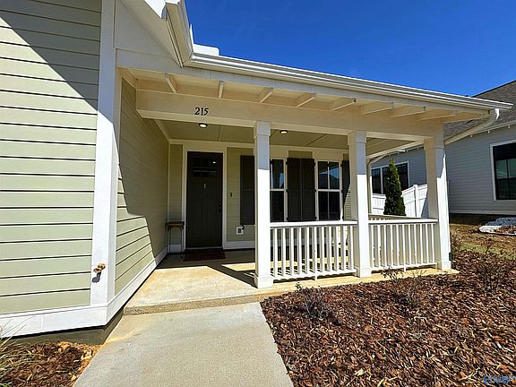 4th image of 215 Haystack Dr