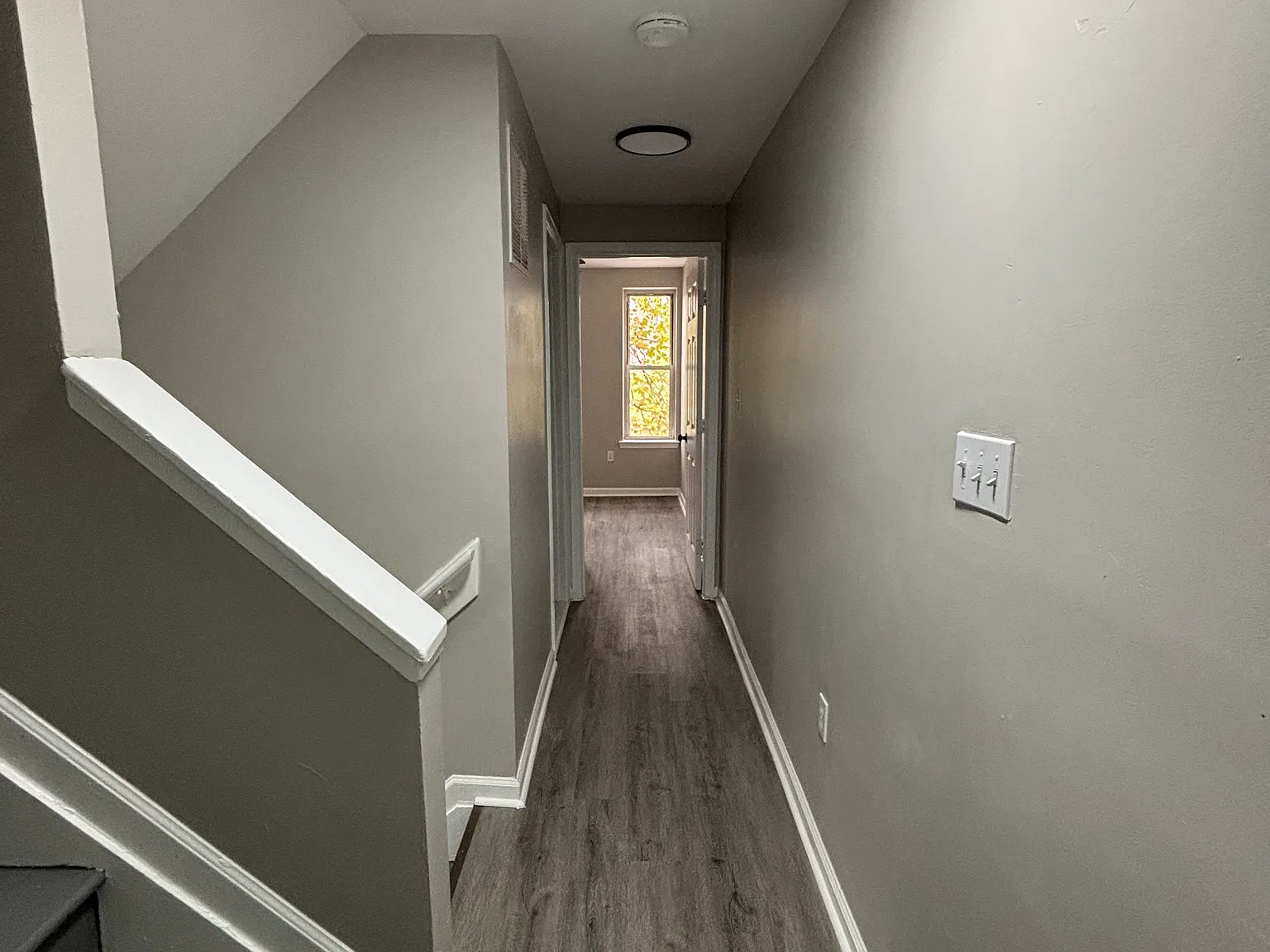 1141 N Mount St — Photo 1