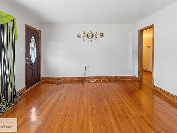 5th image of 16832 Old Richmond Rd